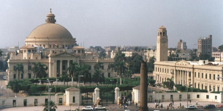 موظف يقتل زميلته بالرصاص..جريمة مروعة داخل جامعة القاهرة