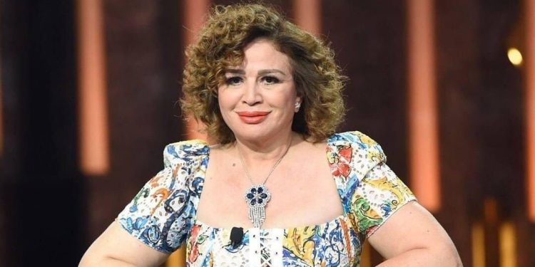 إلهام شاهين: كنت هموت على إيد نور الشريف.. والقدر أنقذني من الإخوان